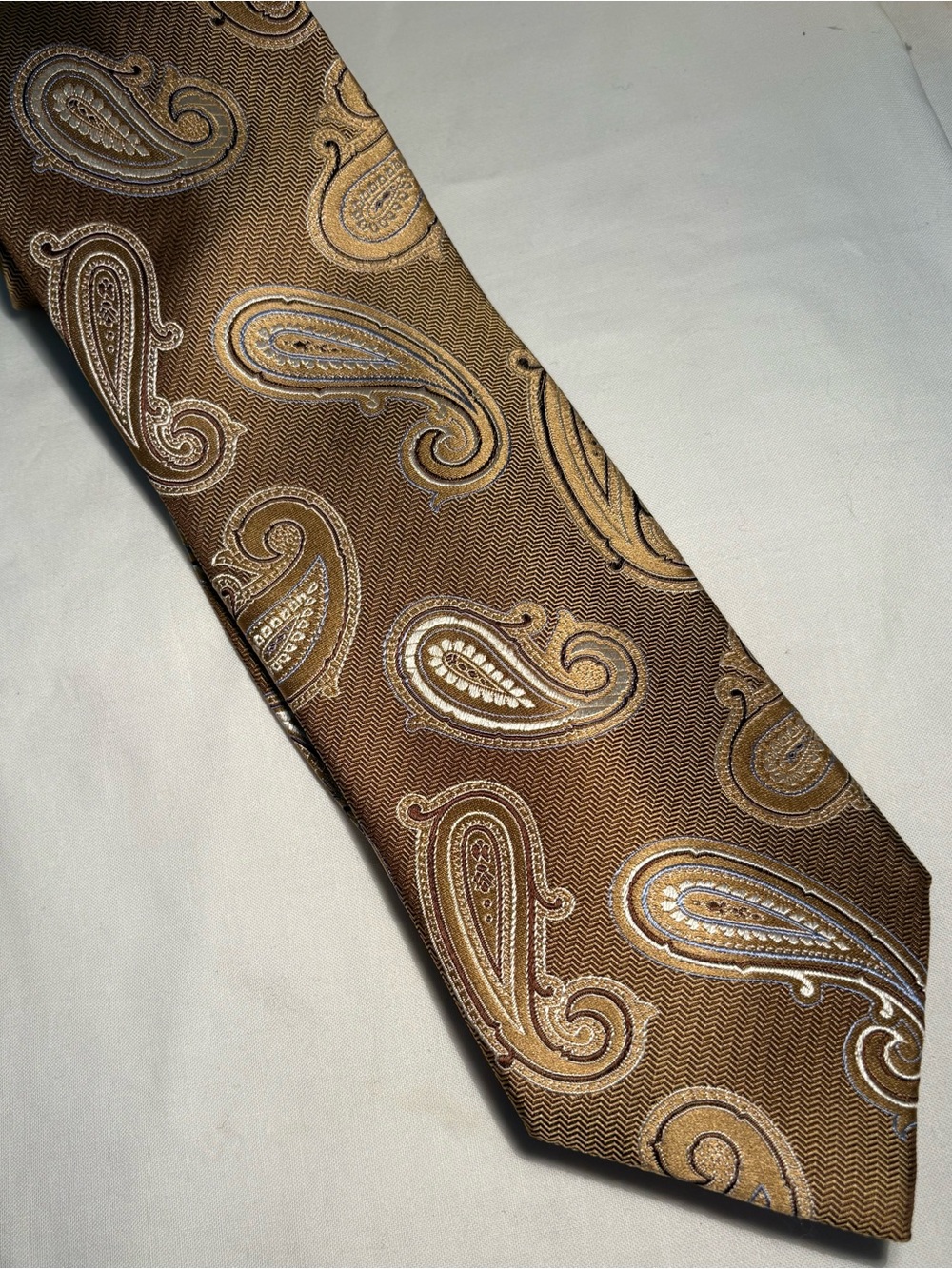 Ermenegildo Zegna Silk Tie, Yellow/Gold 60.5"x3.5"